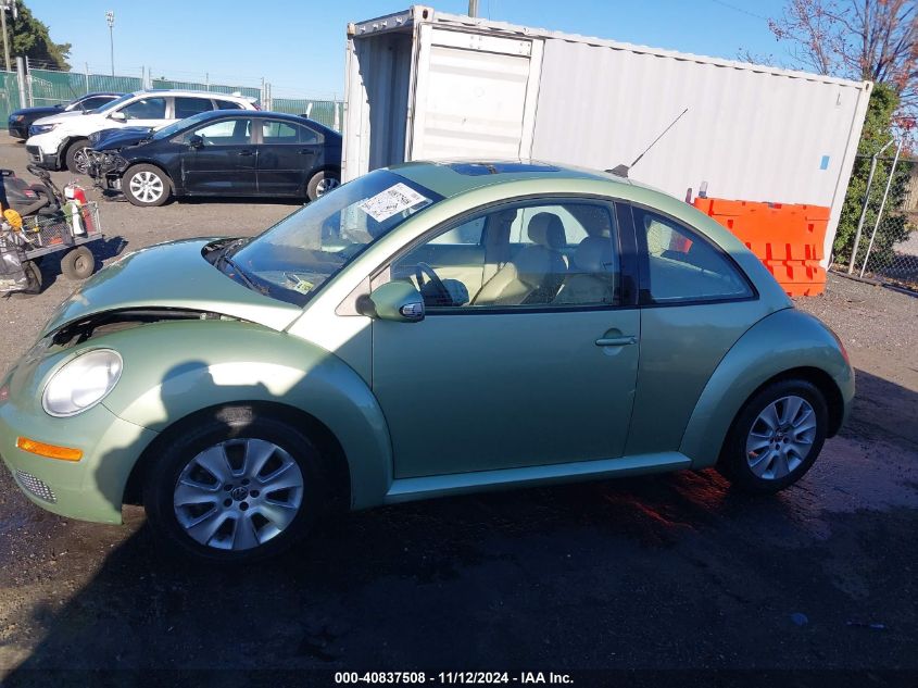 2009 Volkswagen New Beetle 2.5L VIN: 3VWRW31C09M501753 Lot: 40837508