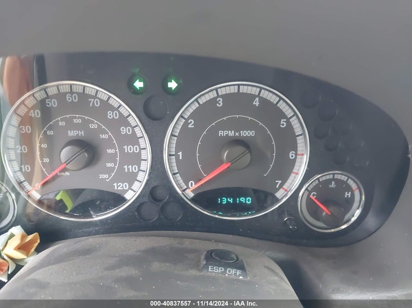 2007 JEEP LIBERTY VIN: 1J4GL58K97W523334