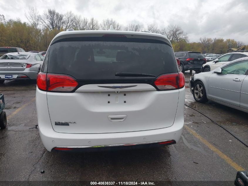 2018 Chrysler Pacifica Touring L VIN: 2C4RC1BG5JR149414 Lot: 40838337