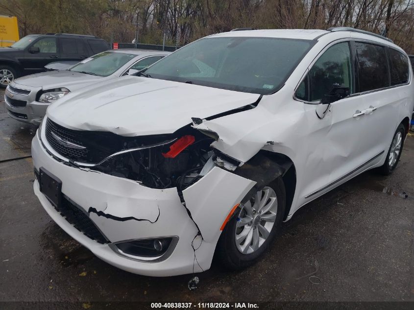 2018 Chrysler Pacifica Touring L VIN: 2C4RC1BG5JR149414 Lot: 40838337