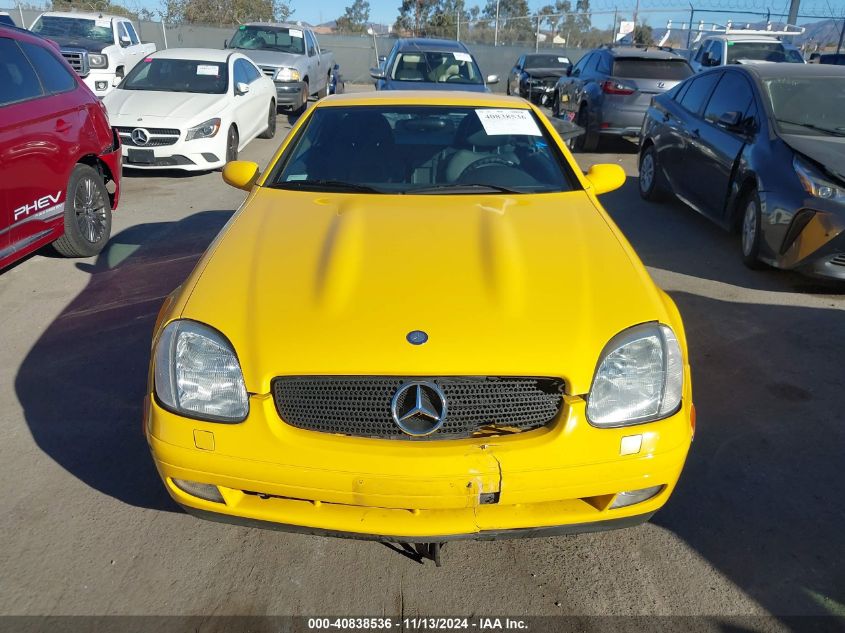 1998 Mercedes-Benz Slk 230 230 Kompressor VIN: WDBKK47F7WF048569 Lot: 40838536