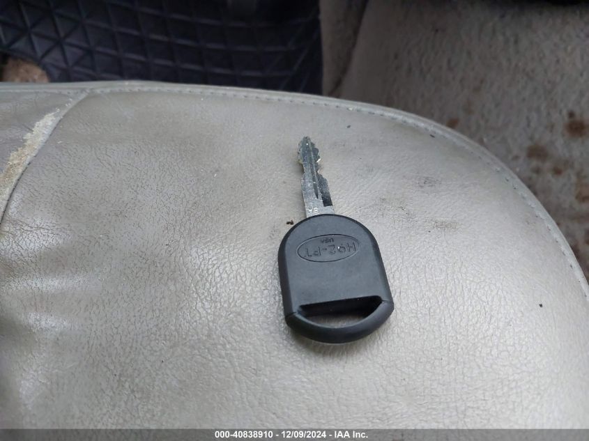 2006 Mercury Grand Marquis Gs VIN: 2MEFM74V56X618288 Lot: 40838910