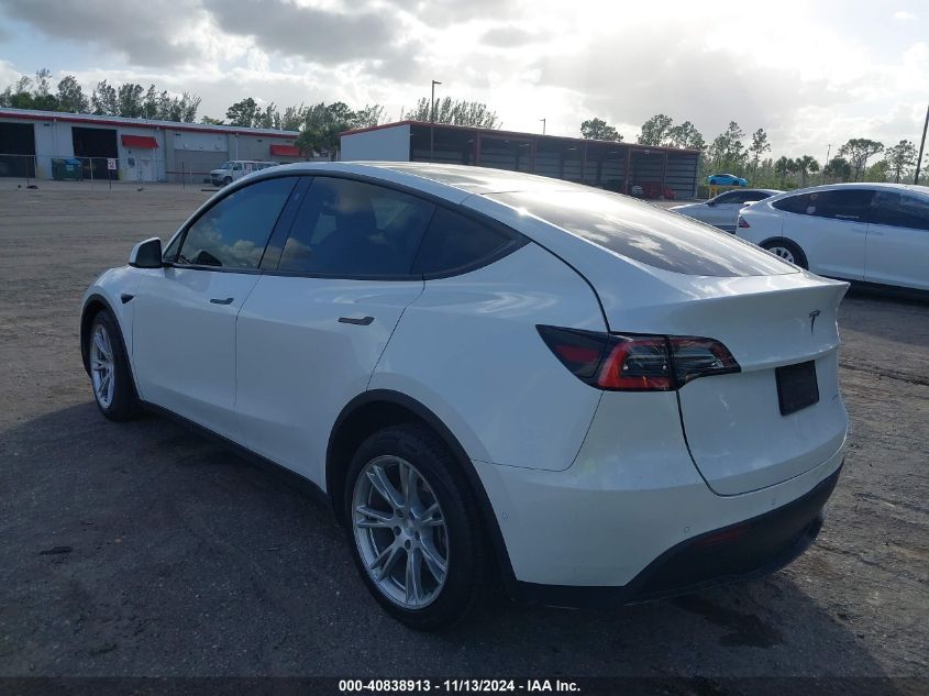 VIN 5YJYGDEE6MF102873 2021 TESLA MODEL Y no.3