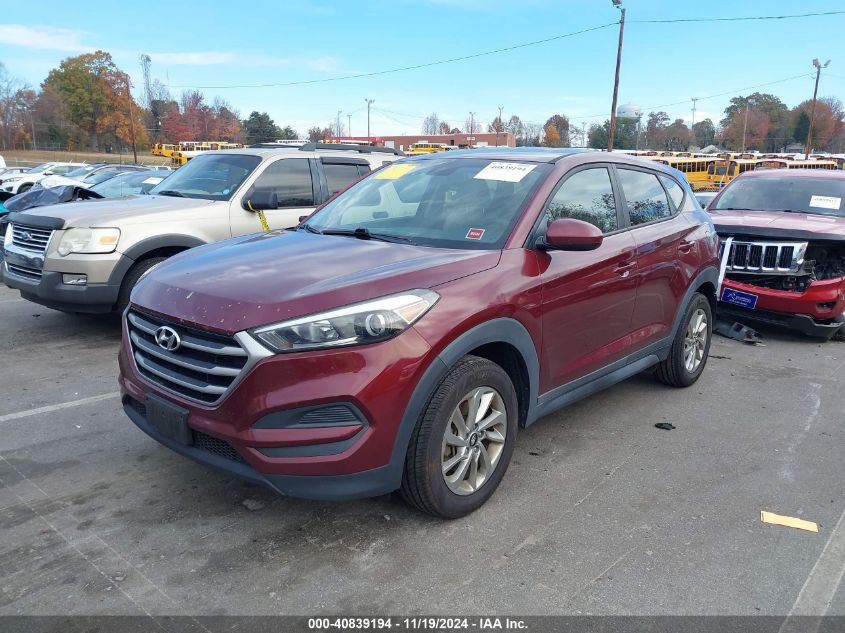 VIN KM8J2CA40JU629006 2018 Hyundai Tucson, SE no.2