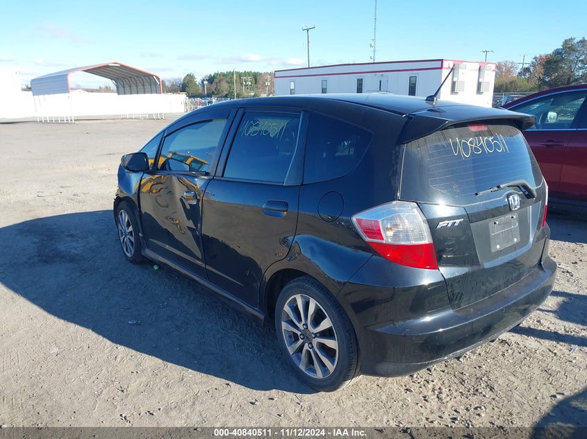 2009 HONDA FIT VIN: JHMGE874X9S040917