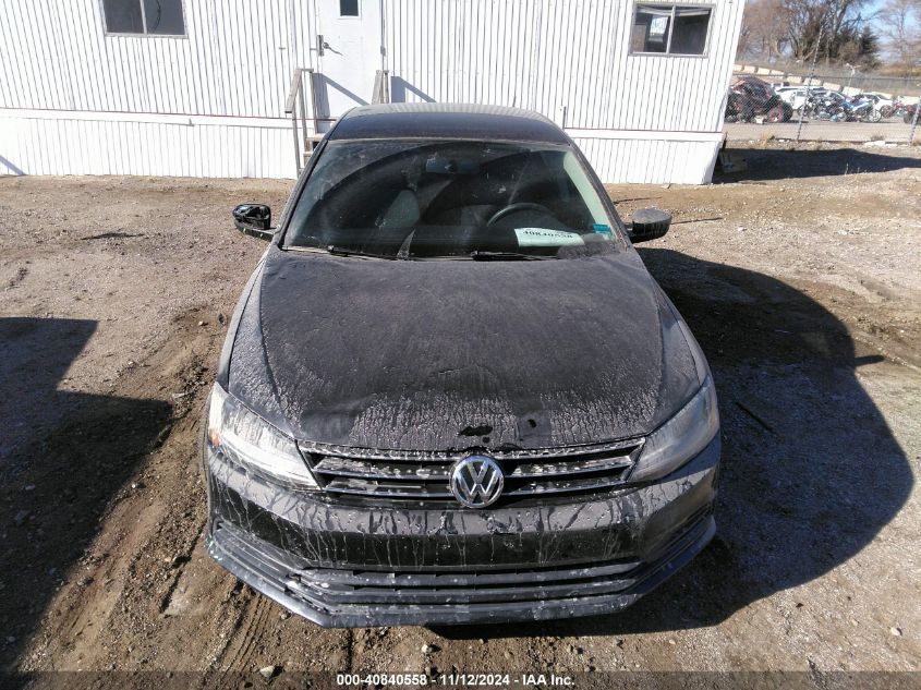 2017 Volkswagen Jetta 1.4T S VIN: 3VW2B7AJ7HM402364 Lot: 40840558