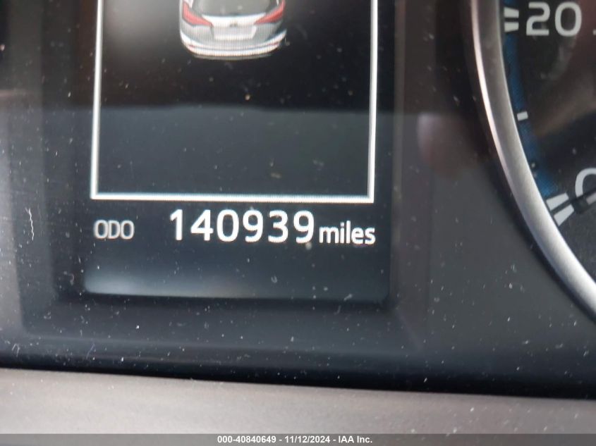 2017 TOYOTA RAV4 XLE - JTMWFREV2HD100557
