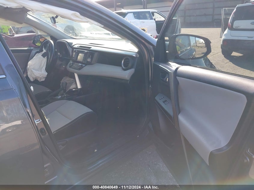 2017 TOYOTA RAV4 XLE - JTMWFREV2HD100557