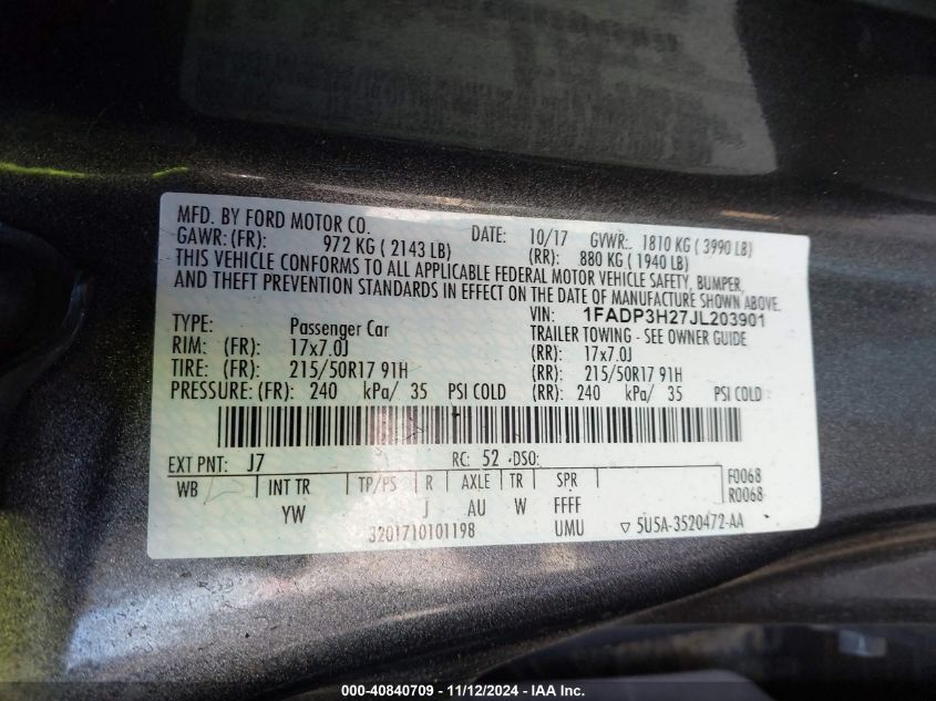 VIN 1FADP3H27JL203901 2018 FORD FOCUS SEL