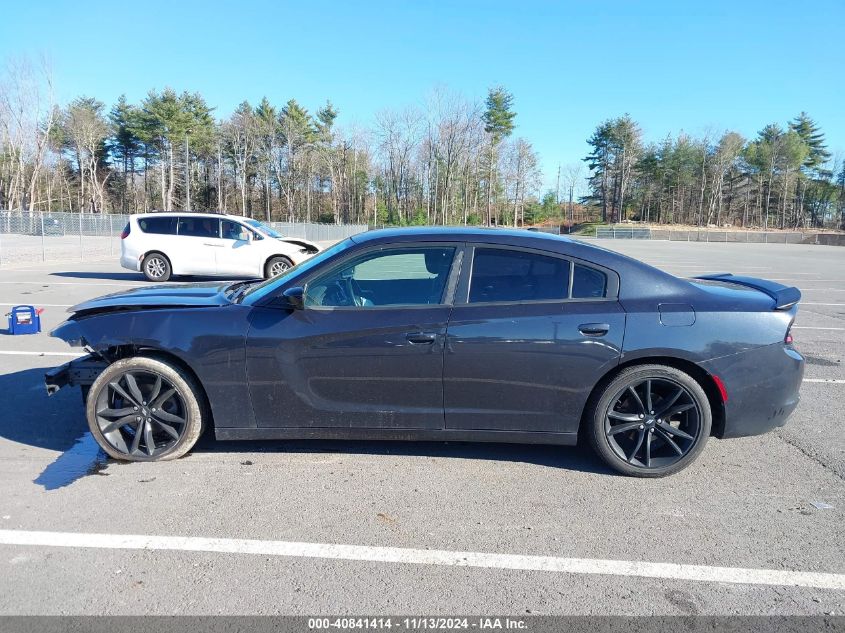 VIN 2C3CDXBG9JH289952 2018 DODGE CHARGER SXT RWD