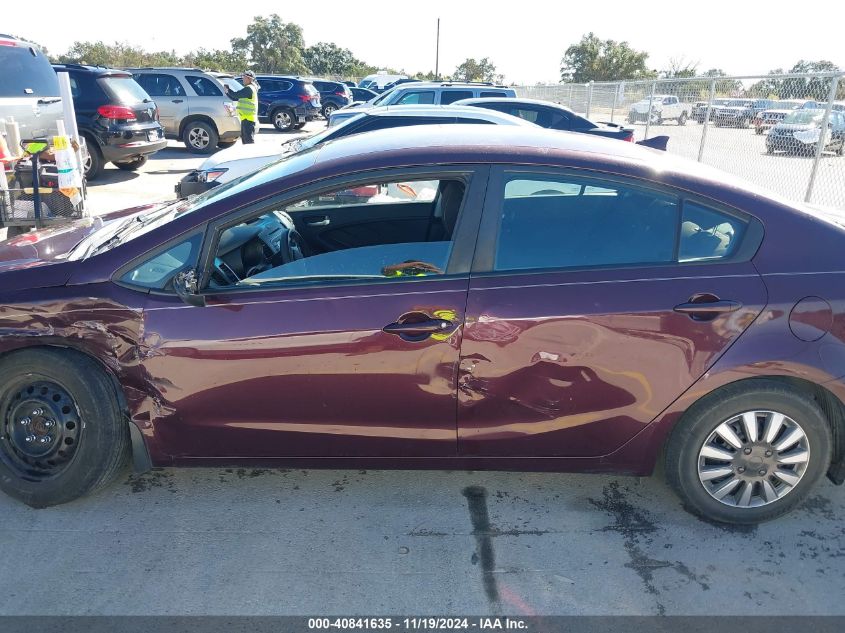 2018 Kia Forte Lx VIN: 3KPFK4A77JE209946 Lot: 40841635