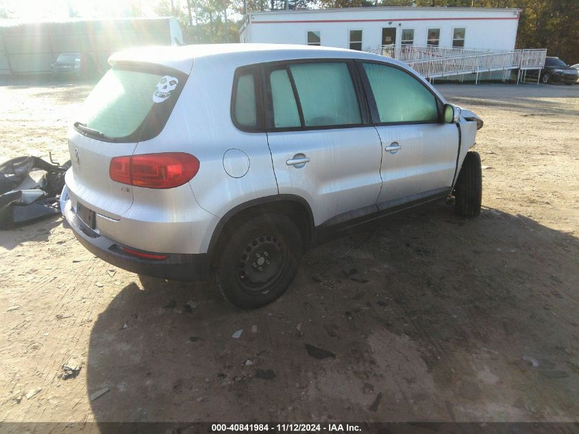 2017 Volkswagen Tiguan 2.0T/2.0T S VIN: WVGAV7AX0HK047714 Lot: 40841984