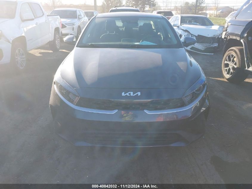 2022 Kia Forte Lxs VIN: 3KPF24ADXNE423762 Lot: 40842032