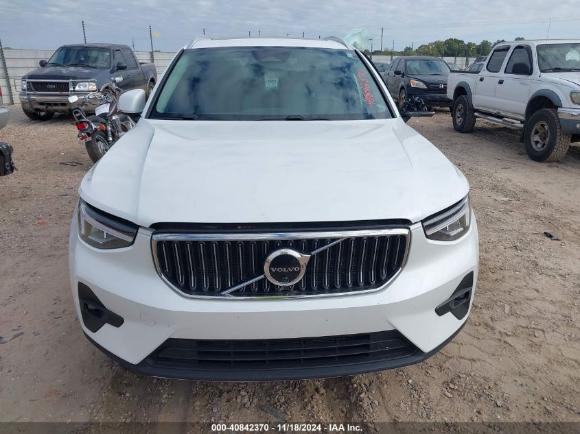 2023 Volvo Xc40 B4 Plus Bright Theme VIN: YV4K92HE1P2032431 Lot: 40842370