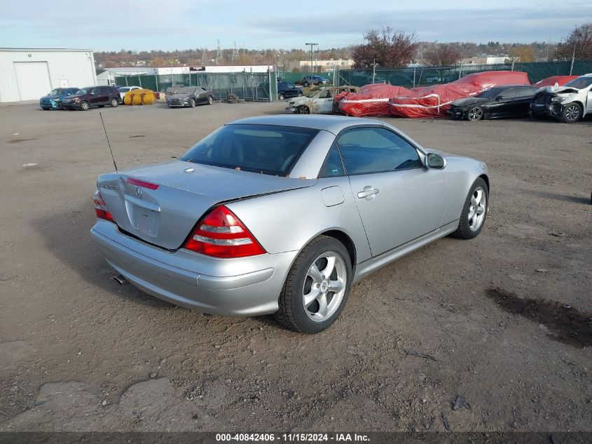 2002 Mercedes-Benz Slk 320 VIN: WDBKK65F02F268807 Lot: 40842406