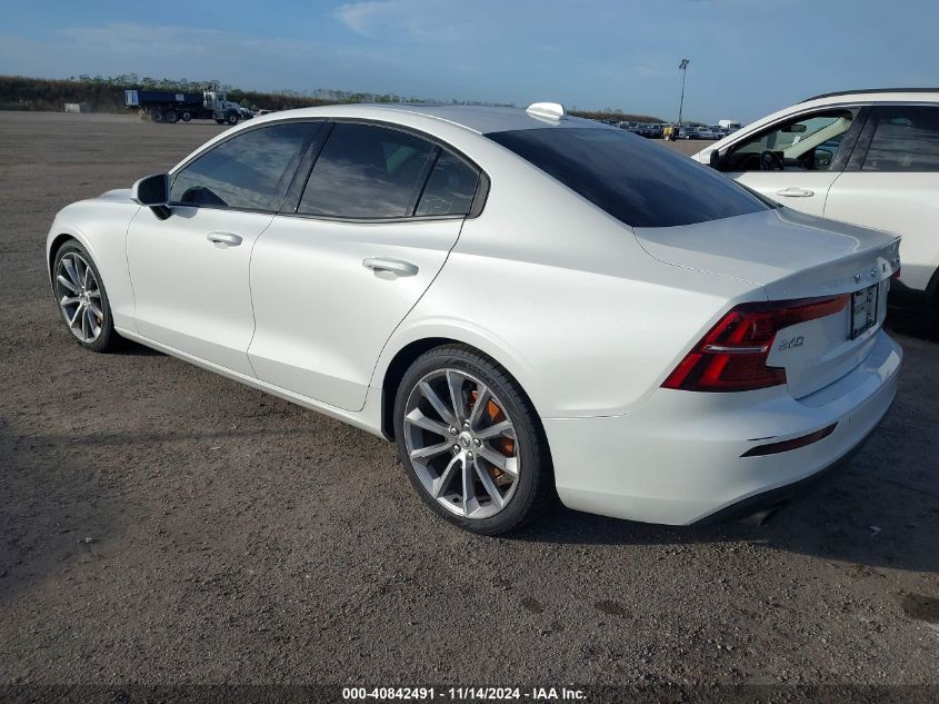 VIN 7JR102FK4LG030981 2020 Volvo S60, T5 Momentum no.3