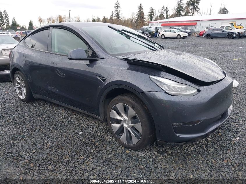 VIN 7SAYGAEE8NF570624 2022 Tesla Model Y, Long Rang... no.1