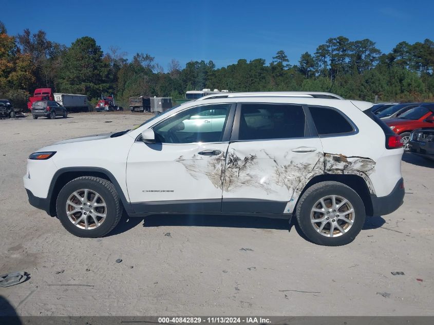 2017 Jeep Cherokee Latitude 4X4 VIN: 1C4PJMCB5HW575686 Lot: 40842829