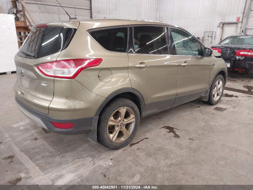 VIN 1FMCU9G95EUA07595 2014 Ford Escape, SE no.4