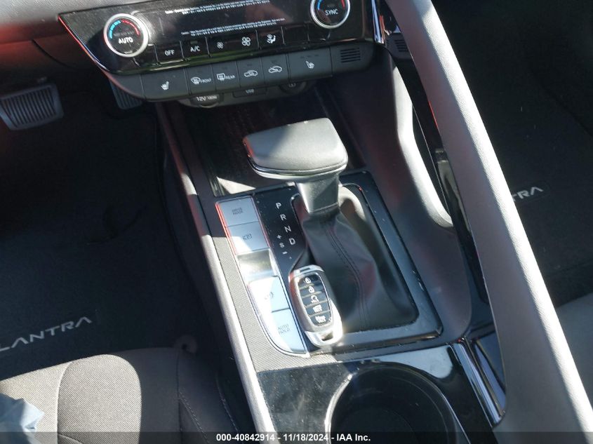 2021 HYUNDAI ELANTRA SEL - 5NPLS4AG9MH051371