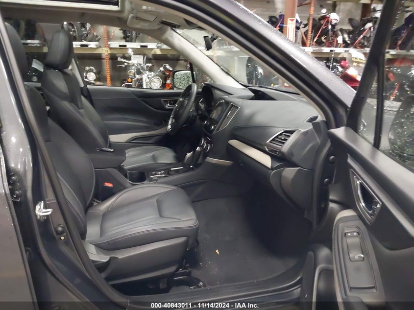 2023 SUBARU FORESTER LIMITED - JF2SKAPC8PH487244