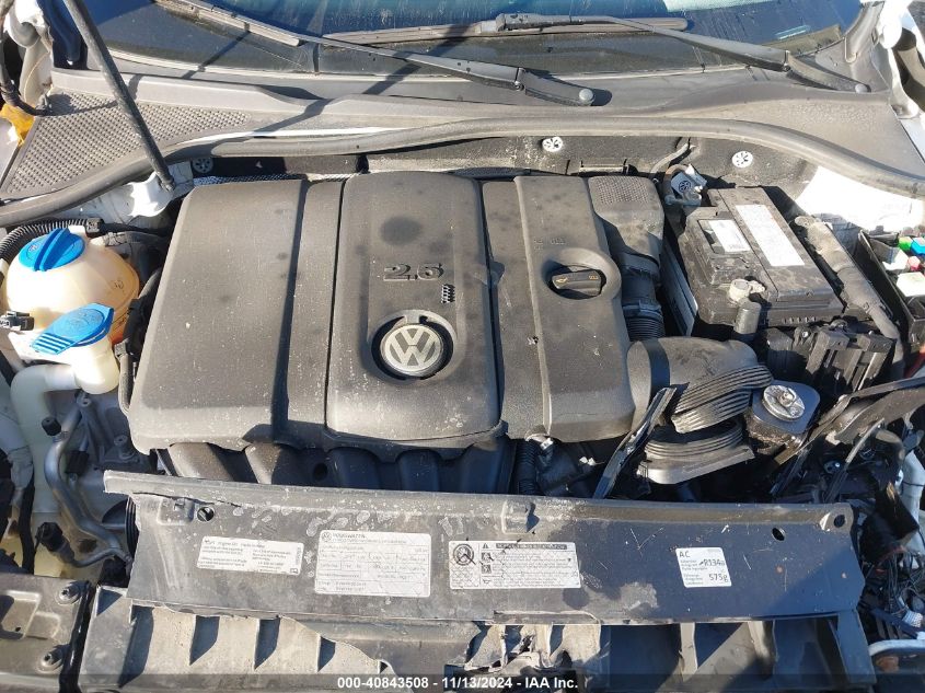 2013 VOLKSWAGEN PASSAT VIN: 1VWBP7A30DC100297