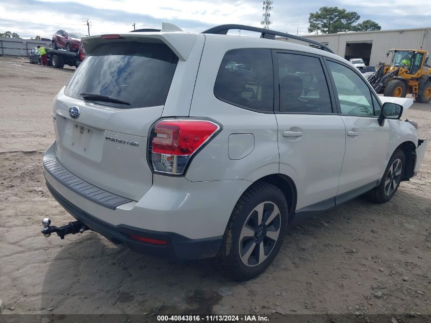 VIN JF2SJAGC2JH457960 2018 SUBARU FORESTER no.4