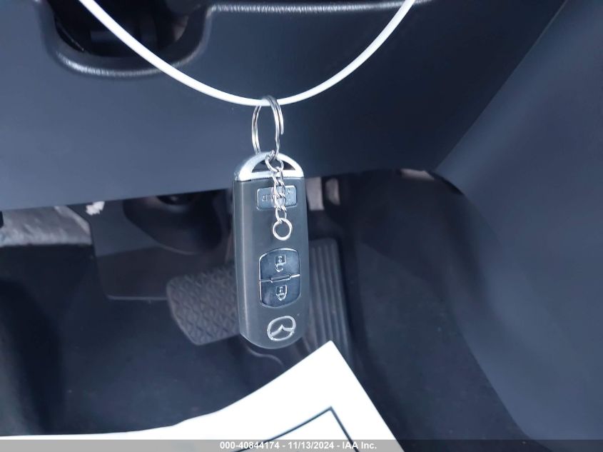 VIN JM1BN1M39H1107221 2017 MAZDA MAZDA3 GRAND TOURING