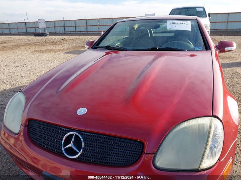 2001 Mercedes-Benz Slk 320 VIN: WDBKK65F71F188015 Lot: 40844432