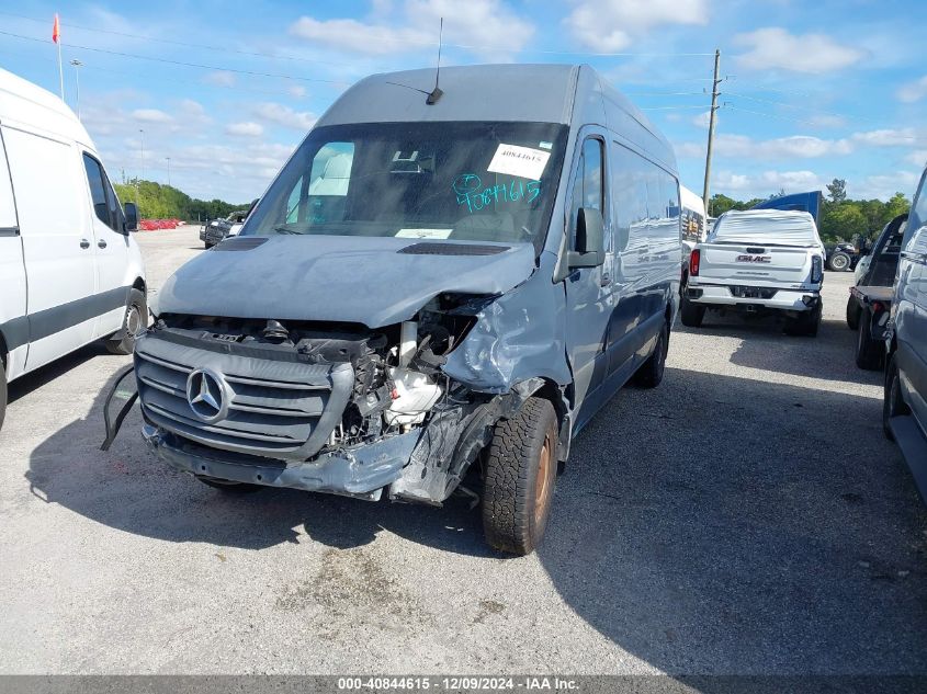 VIN WD4PF1CD9KP149363 2019 Mercedes-Benz Sprinter 2... no.2