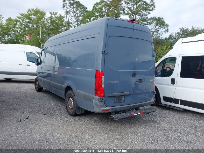 VIN WD4PF1CD9KP149363 2019 Mercedes-Benz Sprinter 2... no.3