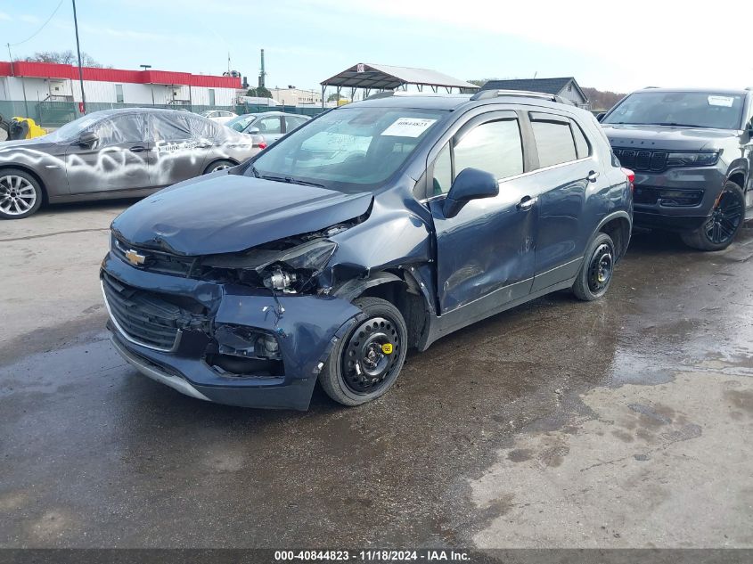 VIN 3GNCJRSB4JL316591 2018 Chevrolet Trax, Premier no.2