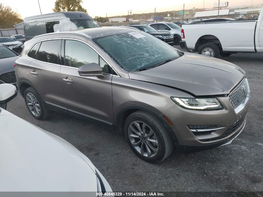 2019 Lincoln Mkc Select VIN: 5LMCJ2C97KUL31954 Lot: 40845329