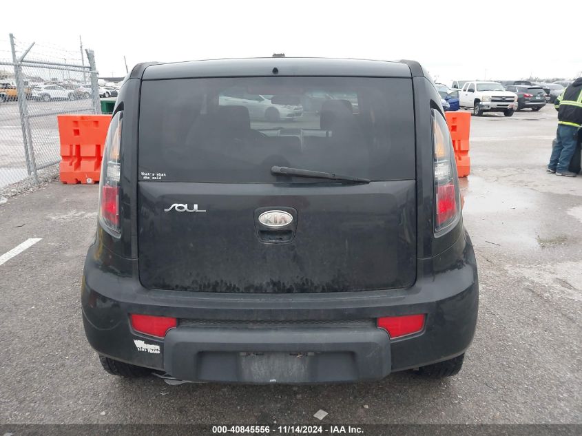 2011 Kia Soul + VIN: KNDJT2A2XB7226872 Lot: 40845556