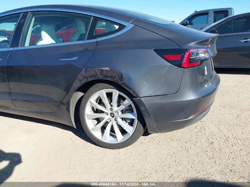 2018 Tesla Model 3 Long Range/Mid Range VIN: 5YJ3E1EA9JF181186 Lot: 40846184