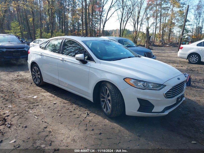 FORD FUSION SE 2019