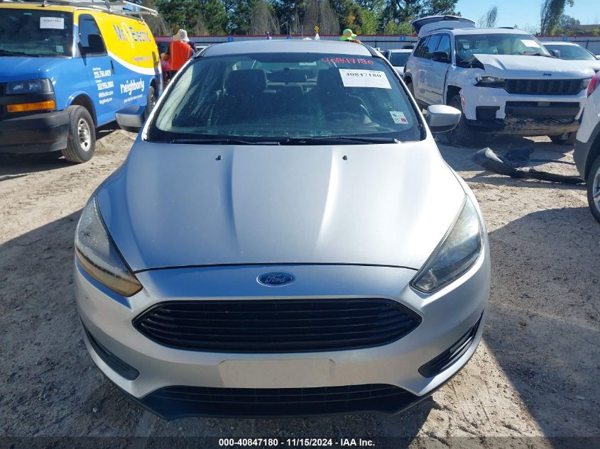 2018 Ford Focus Se VIN: 1FADP3FE1JL299411 Lot: 40847180