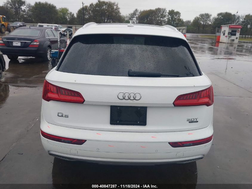 2018 Audi Q5 2.0T Premium/2.0T Tech Premium VIN: WA1BNAFYXJ2090819 Lot: 40847287