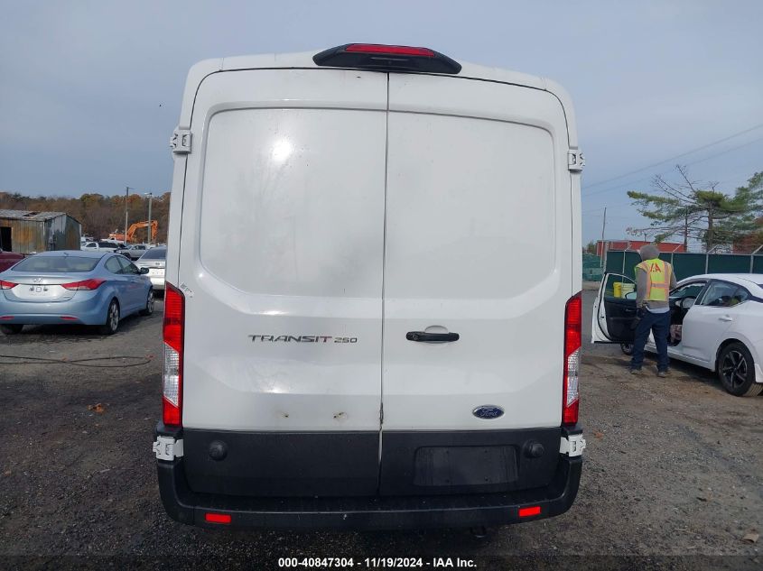 2022 Ford Transit-250 Cargo Van VIN: 1FTBR1C8XNKA26218 Lot: 40847304