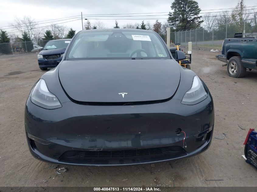 2024 Tesla Model Y Long Range Dual Motor All-Wheel Drive VIN: 7SAYGDEE7RA263739 Lot: 40847513