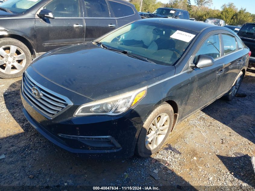 VIN 5NPE24AF3FH256946 2015 Hyundai Sonata, SE no.2