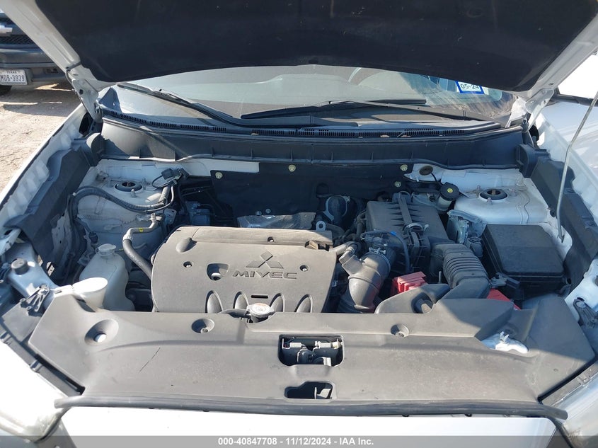 2018 Mitsubishi Outlander Sport 2.0 Es VIN: JA4AP3AU0JZ009422 Lot: 40847708