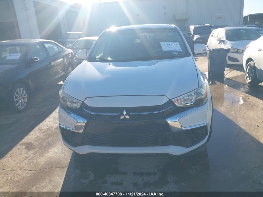 2018 Mitsubishi Outlander Sport 2.0 Es VIN: JA4AP3AU0JZ009422 Lot: 40847708