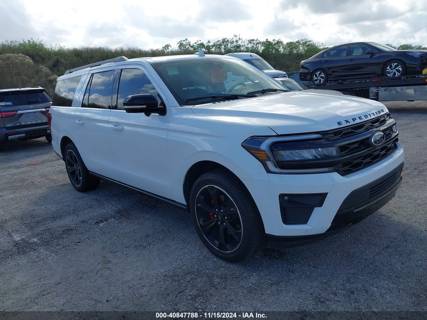 Image 1 of 2022 Ford Expedition  salvage vehicle - Lot #40847788 at IAAI