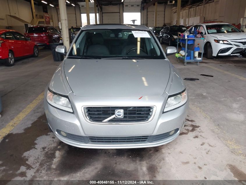 2009 Volvo S40 2.4I VIN: YV1MS390492452562 Lot: 40848155