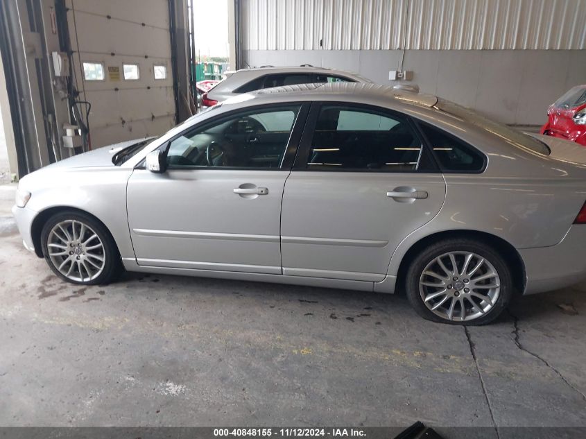 2009 Volvo S40 2.4I VIN: YV1MS390492452562 Lot: 40848155