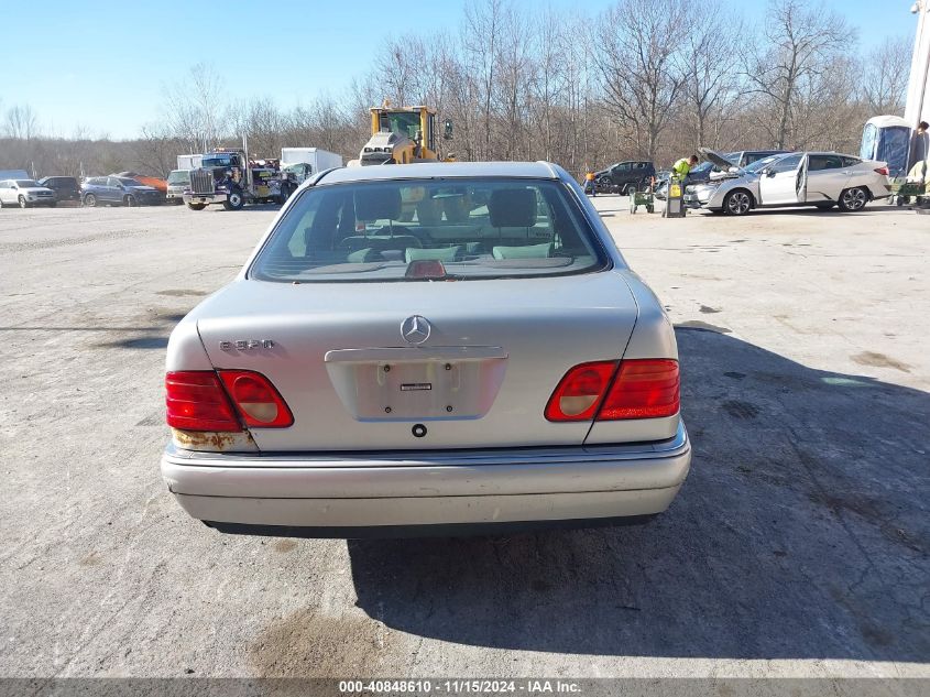 1998 Mercedes-Benz E 320 VIN: WDBJF65F0WA679546 Lot: 40848610