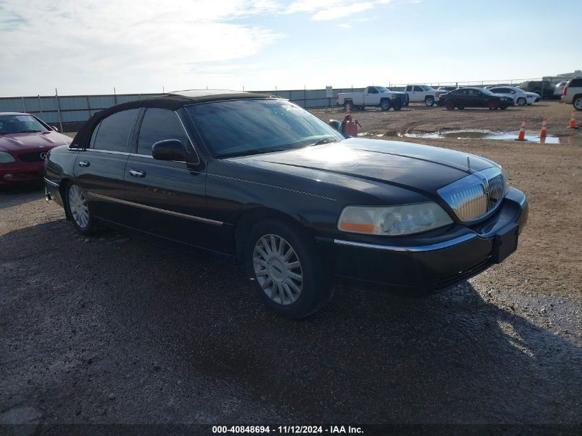 2003 Lincoln Town Car Signature VIN: 1LNHM82W23Y620390 Lot: 40848694