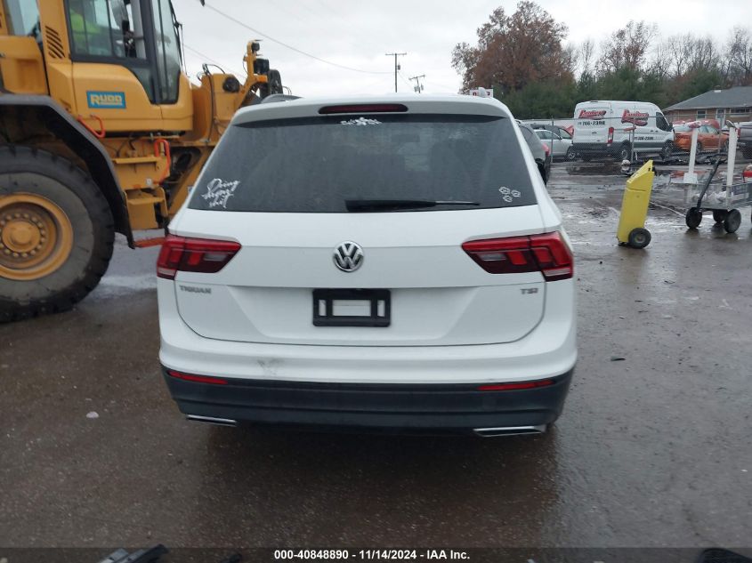 2018 Volkswagen Tiguan 2.0T S VIN: 3VV1B7AX1JM094733 Lot: 40848890