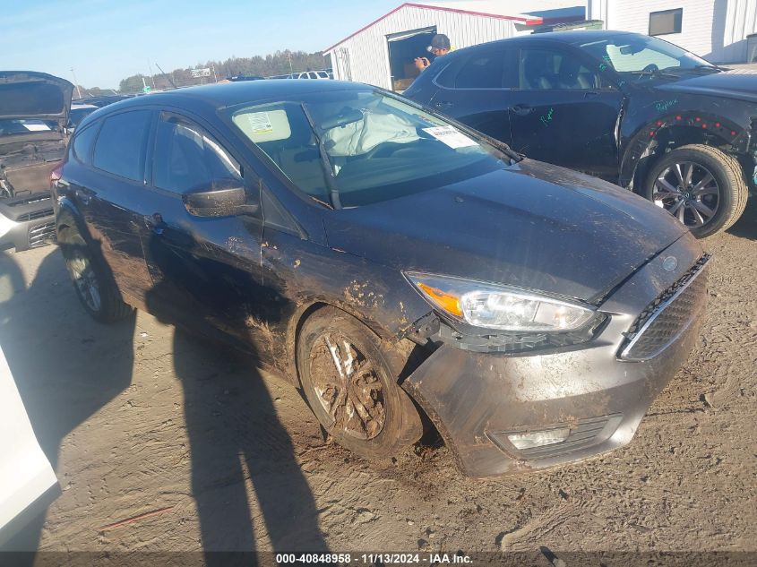 VIN 1FADP3K28JL272752 2018 FORD FOCUS no.1